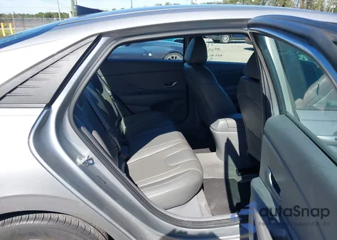 2022 Hyundai Elantra Sel from USA, damaged, VIN 5NPLM4AG8NH055312